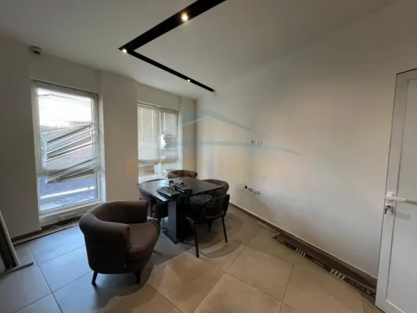 Tirane, shitet ambjent biznesi Kati 1, 350 m² 540.000 € 