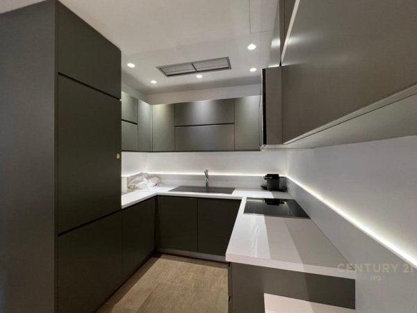 Tirane, shitet apartament 2+1 Kati 2, 77 m² 185.000 € (Kodra e Diellit)