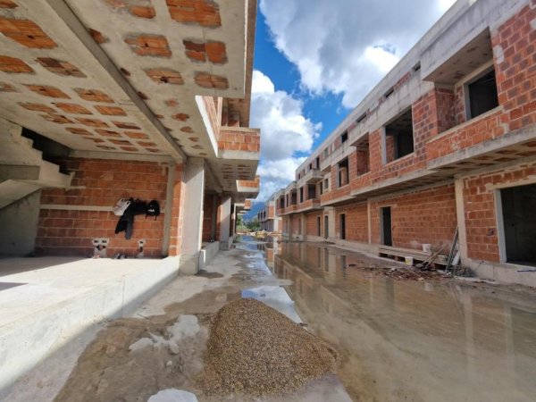 Tirane, shitet apartament 3+1+Aneks+Ballkon Kati 2, 169 m² 355.500 € (Rezidenca CUCI 3)