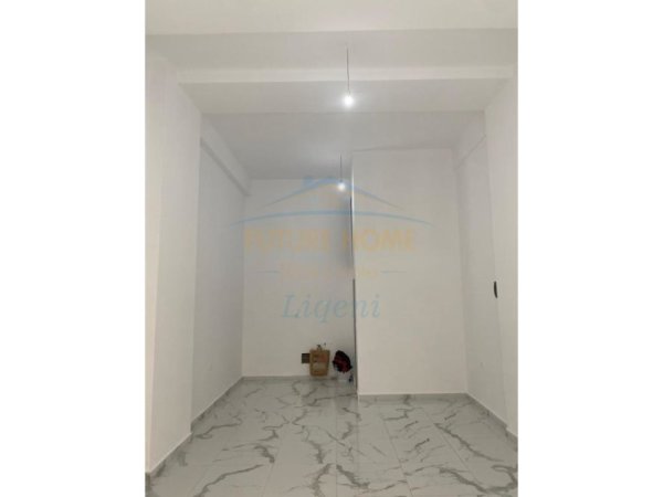 Tirane, shitet ambjent biznesi Kati 0, 33 m² 120.000 € 