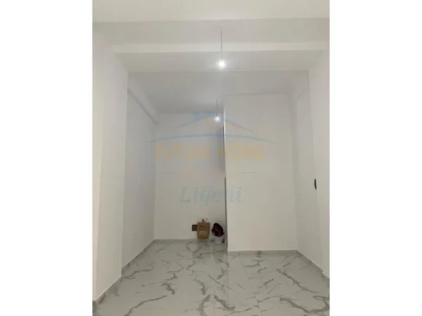 Tirane, shitet ambjent biznesi Kati 0, 33 m² 120.000 € 