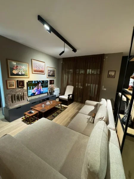 Tirane, shitet apartament 3+1+Ballkon Kati 9, 139 m² 305.800 € (Rruga. Don Bosko , Kompleksi Fiori Di Bosco)