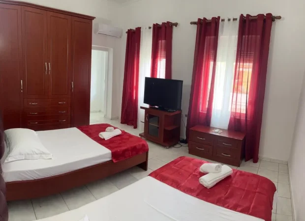 Tirane, jepet me qera Vile 1+1+Ballkon Kati 2, 150 m² 500 € (Rruga Ali Pashe Gucia)