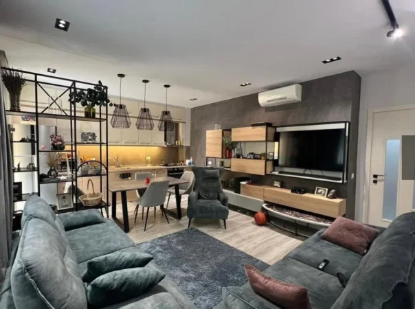 Tirane, shitet apartament 2+1+Ballkon Kati 3, 102 m² 255.000 € (Liqeni i Thate)