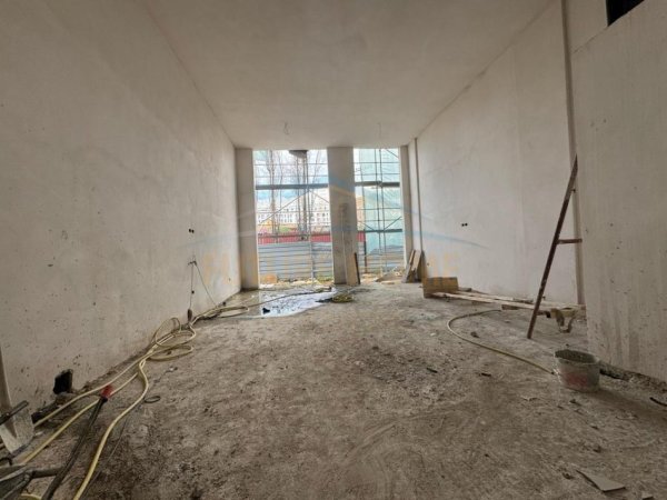 Tirane, shitet ambjent biznesi Kati 0, 68 m² 238.000 € 