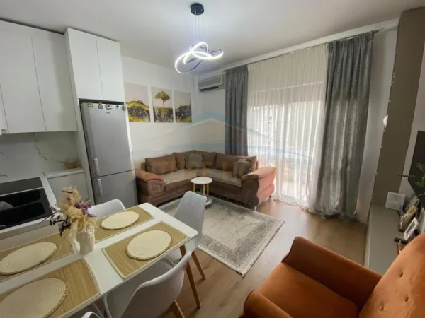 Shitet, Apartament 1+1, Fresku 92.000 €