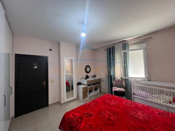 Tirane, shitet apartament 2+1 Kati 4, 98 m² 150.000 € (Unaza e Re, tek Kompleksi Fratari.)