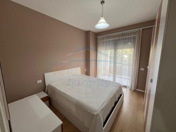 Tirane, jepet me qera apartament 1+1+Ballkon Kati 2, 60 m² 500 € 