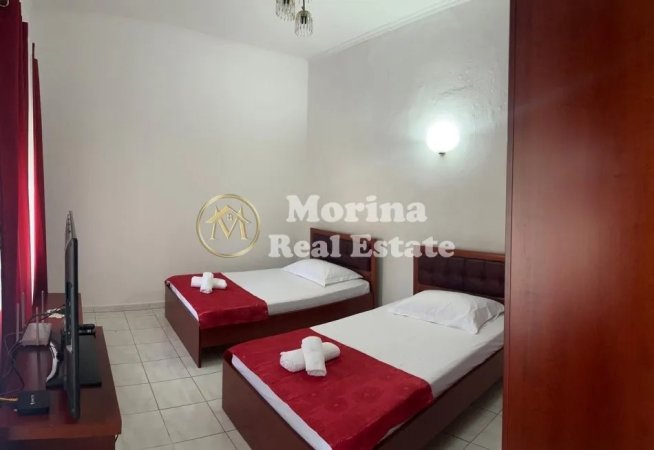Tirane, jepet me qera apartament 1+1 Kati 2, 100 m² 500 € (Pazari i Ri)