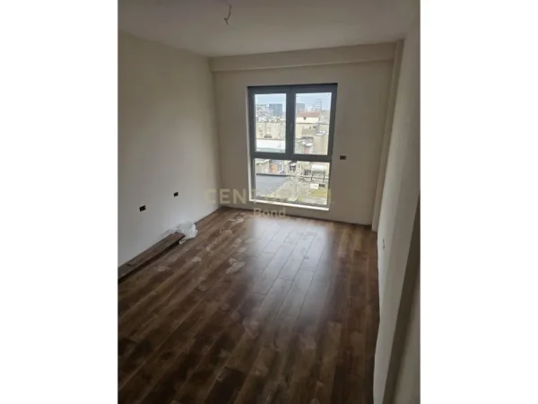 Tirane, shitet apartament 2+1+Ballkon Kati 6, 106 m² 265.000 € (Shkolla e Kuqe)