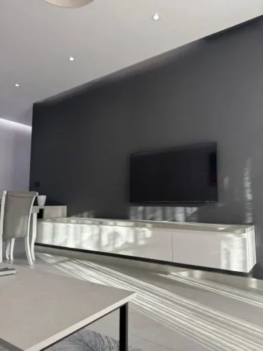 Tirane, jepet me qera apartament 2+1 Kati 2, 110 m² 750 € (brryli)