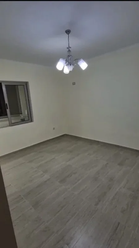 Tirane, jap me qera apartament 1+1+Ballkon Kati 4, 60 m² 410 € (ali dem)