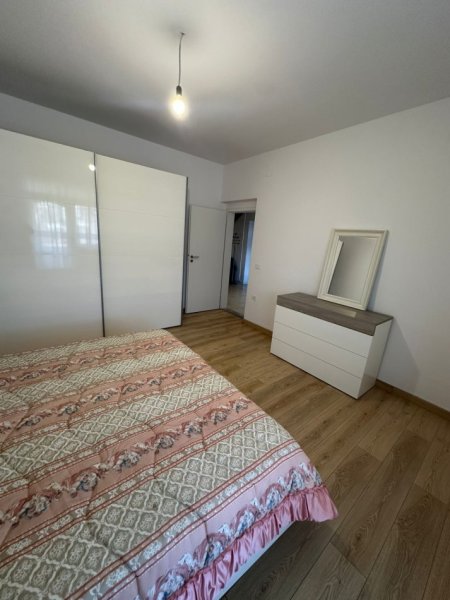 Tirane, jap me qera apartament 2+1+Ballkon Kati 3, 107 m² 700 € (qemal stafa)