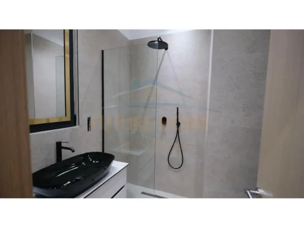 Tirane, shitet ambjent biznesi Kati 2, 105 m² 295.000 € 