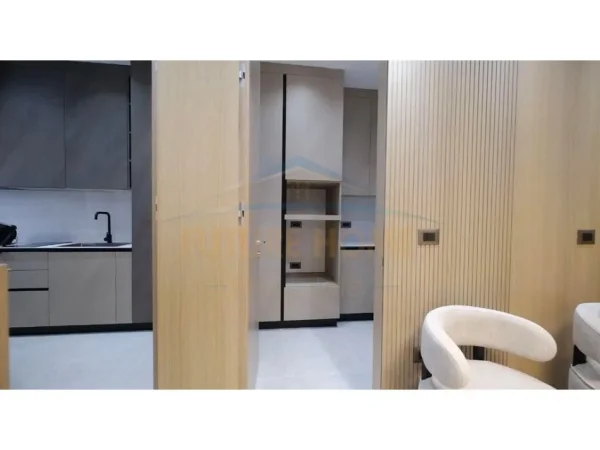 Tirane, shitet ambjent biznesi Kati 2, 105 m² 295.000 € 