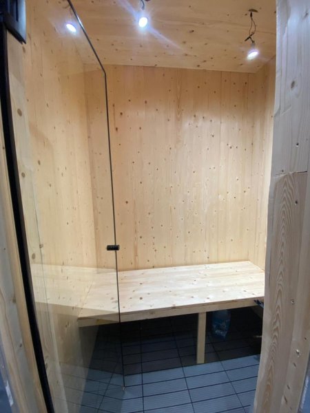 Tirane, jepet me qera apartament 2+1 Kati 10, 240 m² 1.500 € 