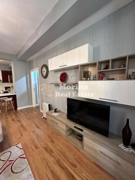 Tirane, jepet me qera apartament 3+1+Ballkon Kati 3, 120 m² 400 € (Kamez)