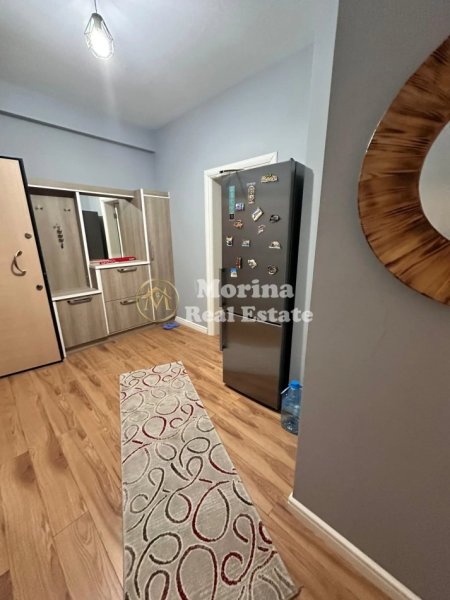 Tirane, jepet me qera apartament 3+1+Ballkon Kati 3, 120 m² 400 € (Kamez)