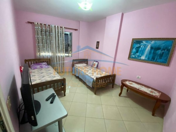 Tirane, jap me qera apartament 2+1 Kati 3, 86 m² 450 € (Kthesa e kamzës, Tiranë.)