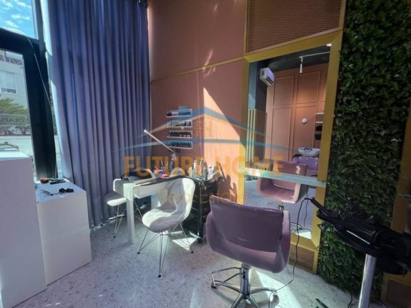 Tirane, shitet ambjent biznesi Kati 0, 39 m² 260.000 € 