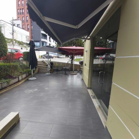 Tirane, shes ambjent biznesi Kati 0, 100 m² 320.000 € (Rruga Drago Siliqi)