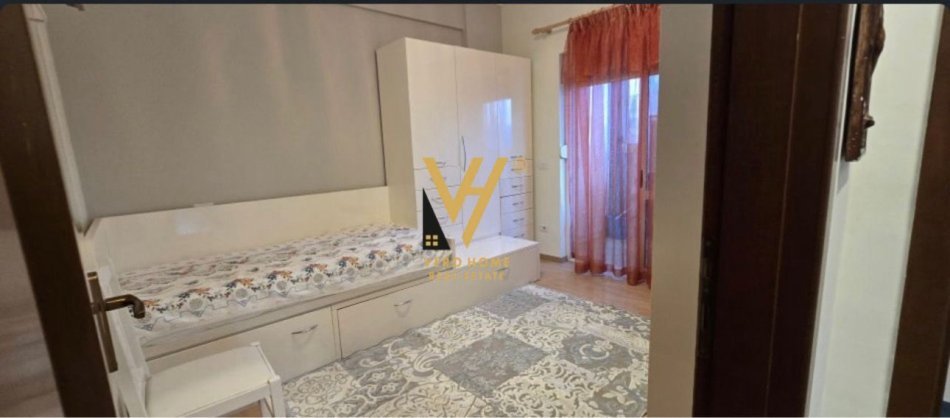 Tirane, jepet me qera apartament 2+1+Ballkon Kati 7, 115 m² 750 € (SHESHI AVNI RUSTEMI)
