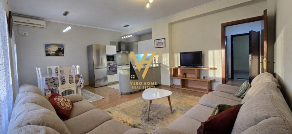 Tirane, jepet me qera apartament 2+1+Ballkon Kati 7, 115 m² 750 € (SHESHI AVNI RUSTEMI)
