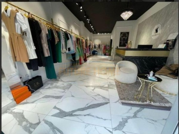 Tirane, shitet ambjent biznesi Kati 0, 75 m² 180.000 € 