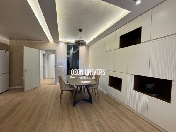 Tirane, shitet apartament 2+1+Ballkon Kati 2, 127 m² 310.000 € (Kodra e Diellit 2)