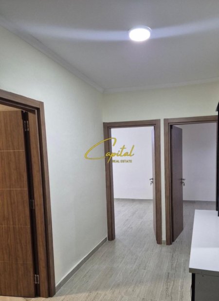 Tirane, jepet me qera apartament 1+1 Kati 4, 60 m² 400 € (ISH TREGU ELEKTIRK)