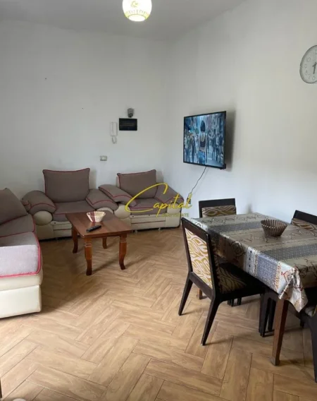 Tirane, jepet me qera apartament 2+1 Kati 2, 90 m² 450 € (DON BOSKO)