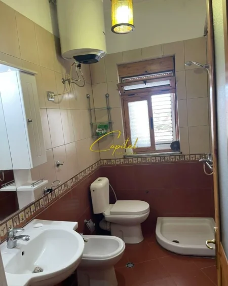 Tirane, jepet me qera apartament 2+1 Kati 2, 90 m² 450 € (DON BOSKO)