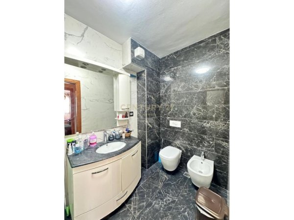 Tirane, shitet apartament 3+1 Kati 2, 160 m² 200.000 € (Misto Mame)