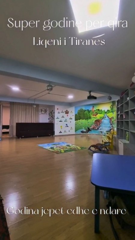 Tirane, jepet me qera Vile Kati 2, 300 m² (liqeni thate)