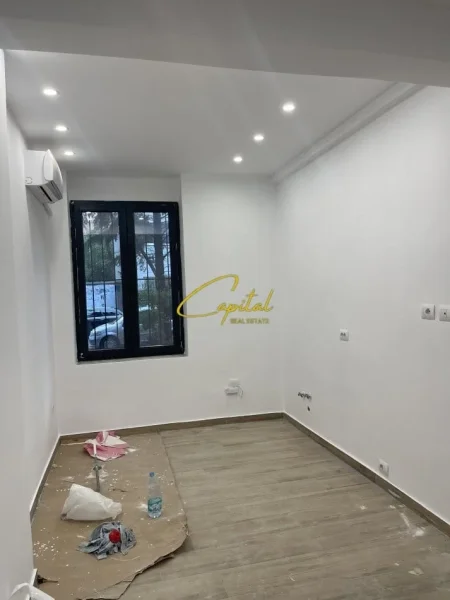 Tirane, jepet me qera ambjent biznesi Kati 0, 50 m² 700 € (STADIUMI DINAMO)