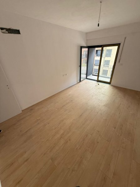 Tirane, shitet apartament 1+1+Aneks+Ballkon Kati 3, 81 m² 147.300 € (Kodra e Diellit)