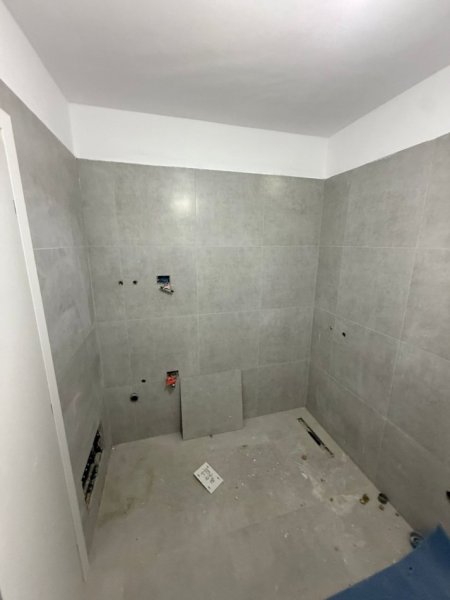 Tirane, shitet apartament 1+1+Aneks+Ballkon Kati 3, 81 m² 147.300 € (Kodra e Diellit)