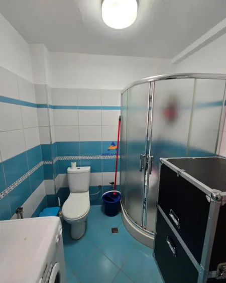 Tirane, jepet me qera apartament 2+1 Kati 2, 70 m² 700 € (MYSLYM SHYRI)