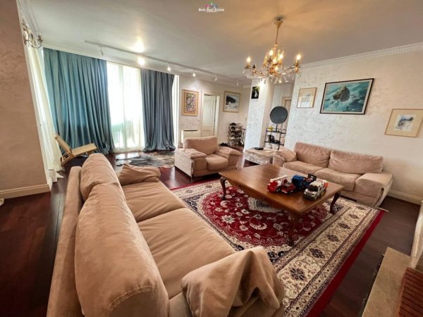 Tirane, shes apartament 3+1 Kati 12, 230 m² 620.000 € (qender)