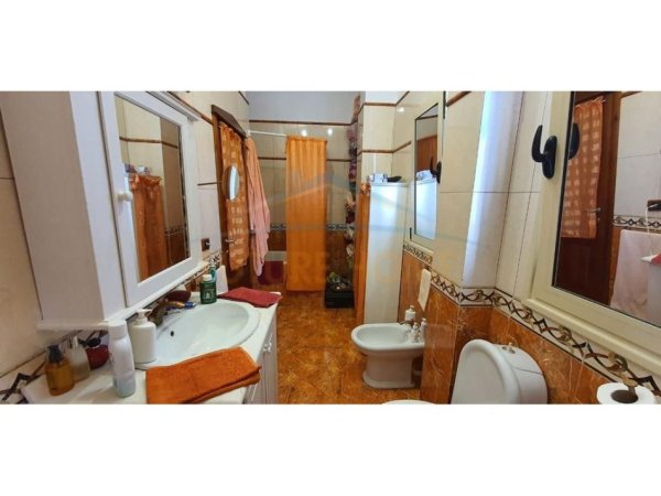 Vlore, shitet apartament+verande | Penthouse 4+1+Ballkon Kati 9, 320 m² 350.000 € (Vlore)