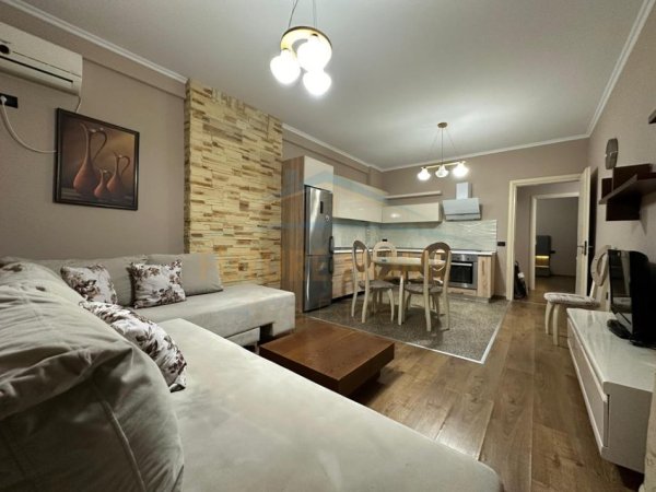 Tirane, shitet apartament 2+1 Kati 4, 95 m² 143.000 € 