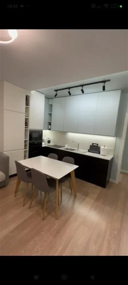 Tirane, jepet me qera apartament 1+1 Kati 6, 65 m² 600 € (RRUGA 5 MAJI)