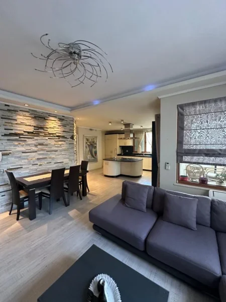 Tirane, shitet apartament 3+1 Kati 8, 142 m² (Rruga Mikel Maruli)