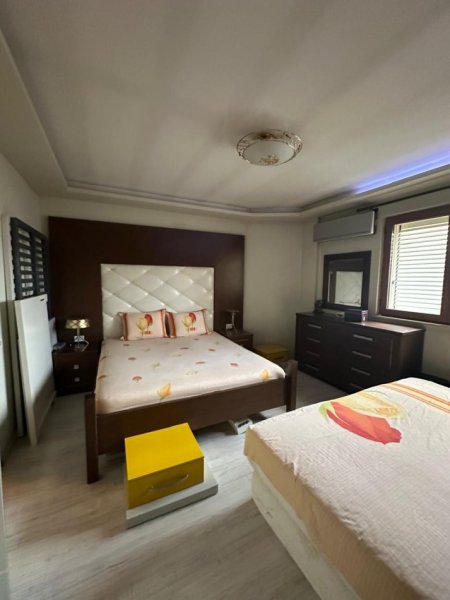 Tirane, shitet apartament 3+1 Kati 8, 142 m² (Rruga Mikel Maruli)