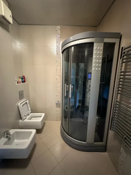 Tirane, shitet apartament 3+1 Kati 8, 142 m² (Rruga Mikel Maruli)