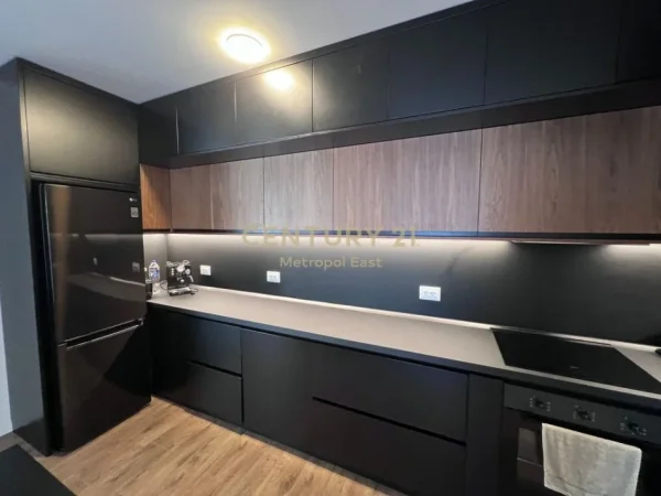 Tirane, shitet apartament 2+1+Aneks+Ballkon Kati 0, 334 m² 370.000 € (Sekret Garden Residence)