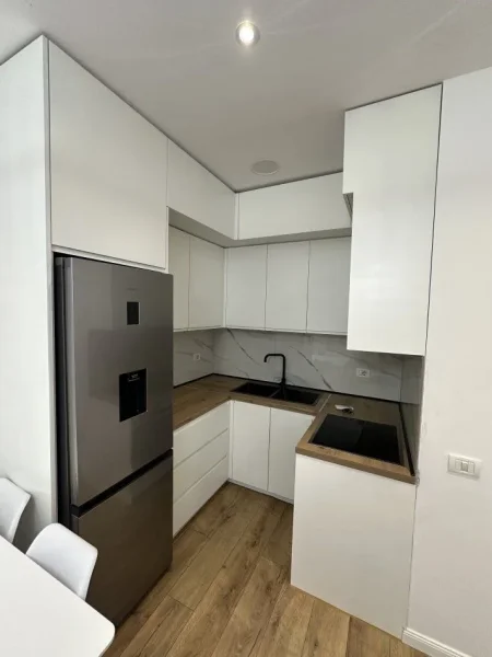 Tirane, shitet apartament 1+1+Ballkon Kati 5, 72 m² 145.000 € (KODRA E DIELLIT)