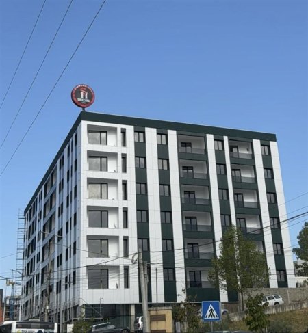 Tirane, shitet apartament 2+1+Ballkon Kati 2, 102 m² 124.000 € (PASKUQAN)