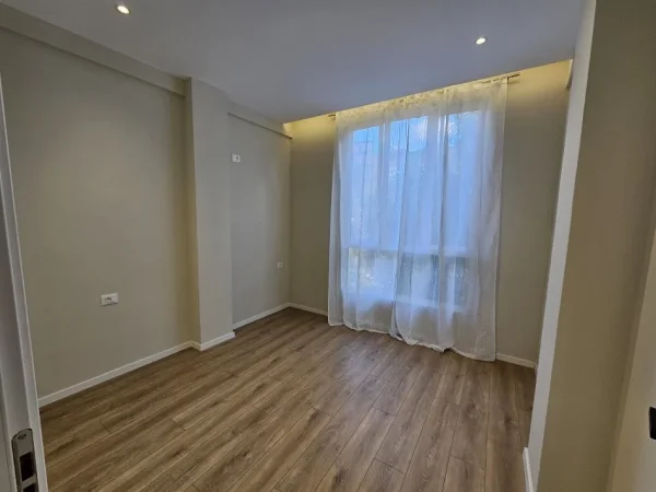 Tirane, shitet apartament 1+1 Kati 4, 41 m² 122.000 € (MYSLYM SHYRI)