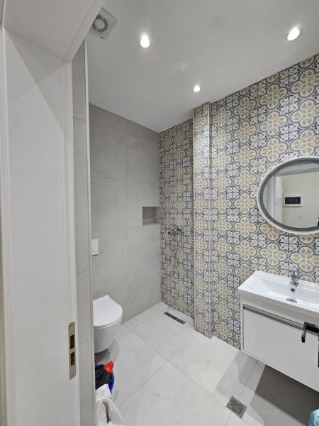 Tirane, shitet apartament 1+1 Kati 4, 41 m² 122.000 € (MYSLYM SHYRI)